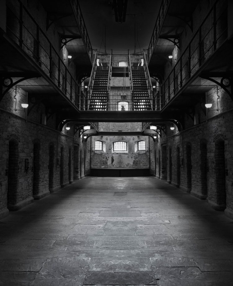 prison-1331203_1920